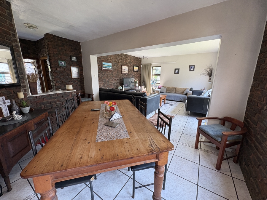 4 Bedroom Property for Sale in Beacon Bay Eastern Cape